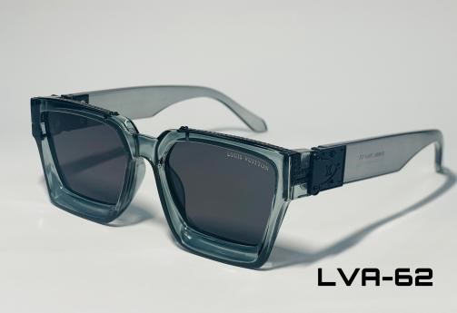LV square ash