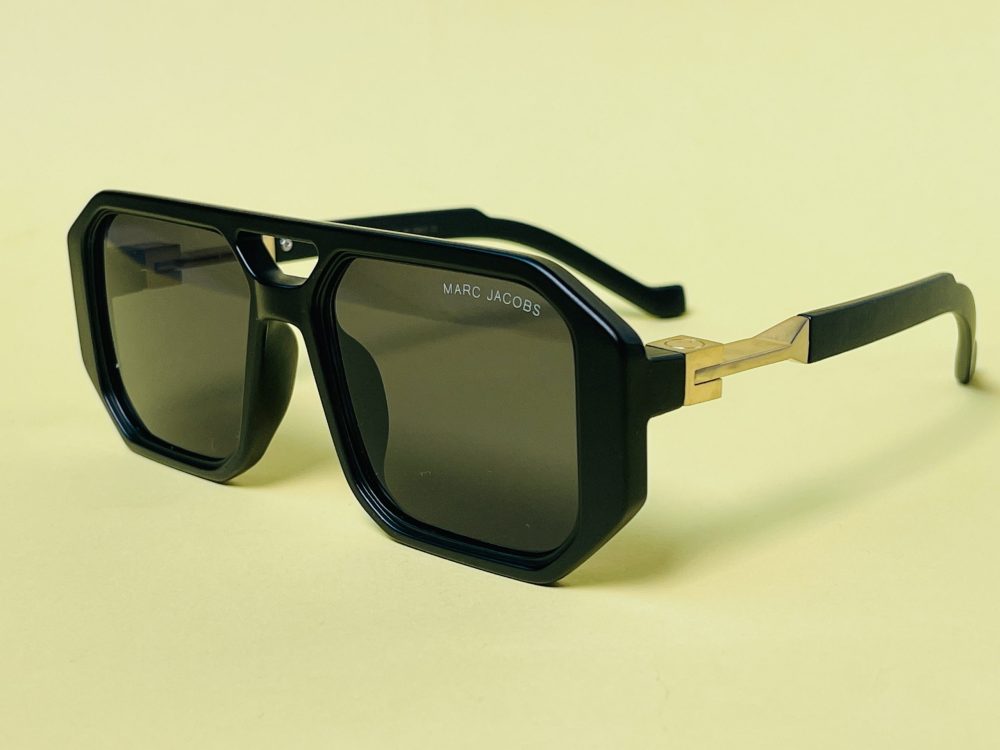 Marc Jacobs double bridge