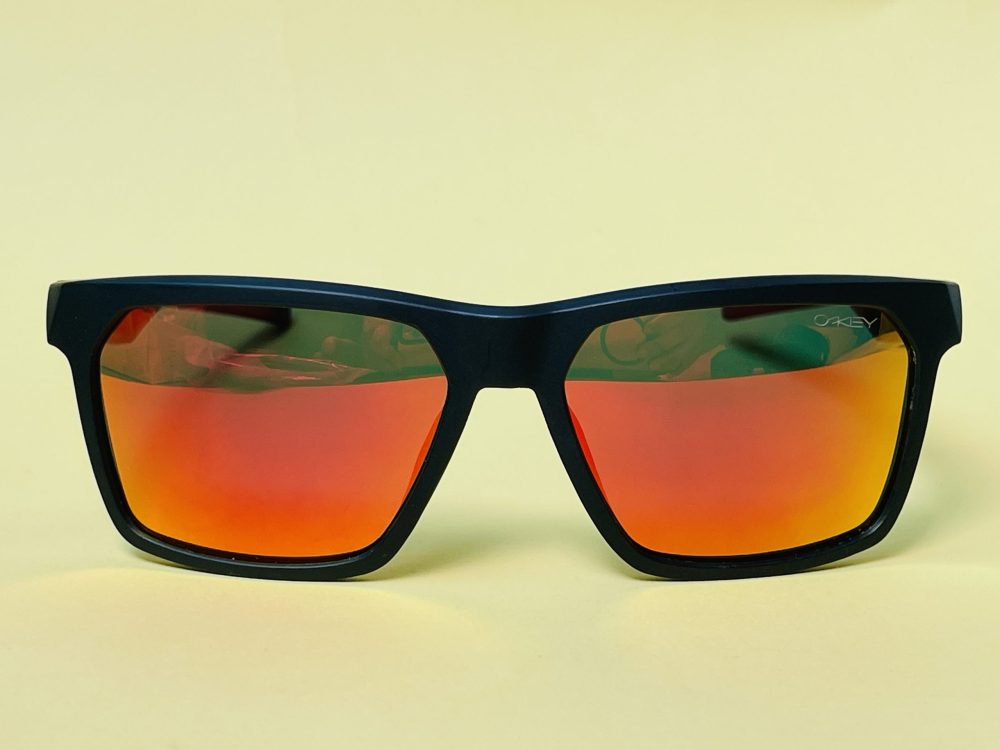 Oakley polarized sunglass 339